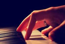 九游体育:每体:巴萨打算与埃里克-加西亚续约,弗里克对他评价很积极.